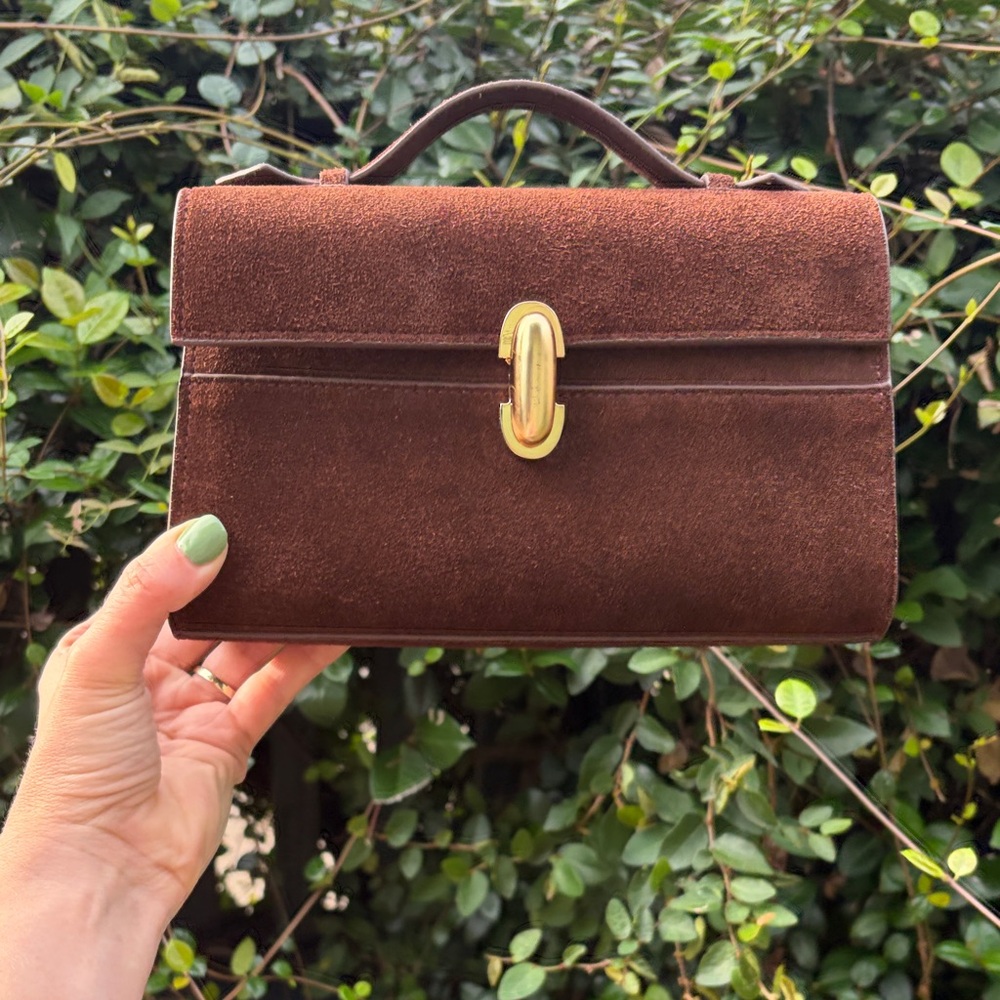 Savette Symmetry Pochette in Suede.